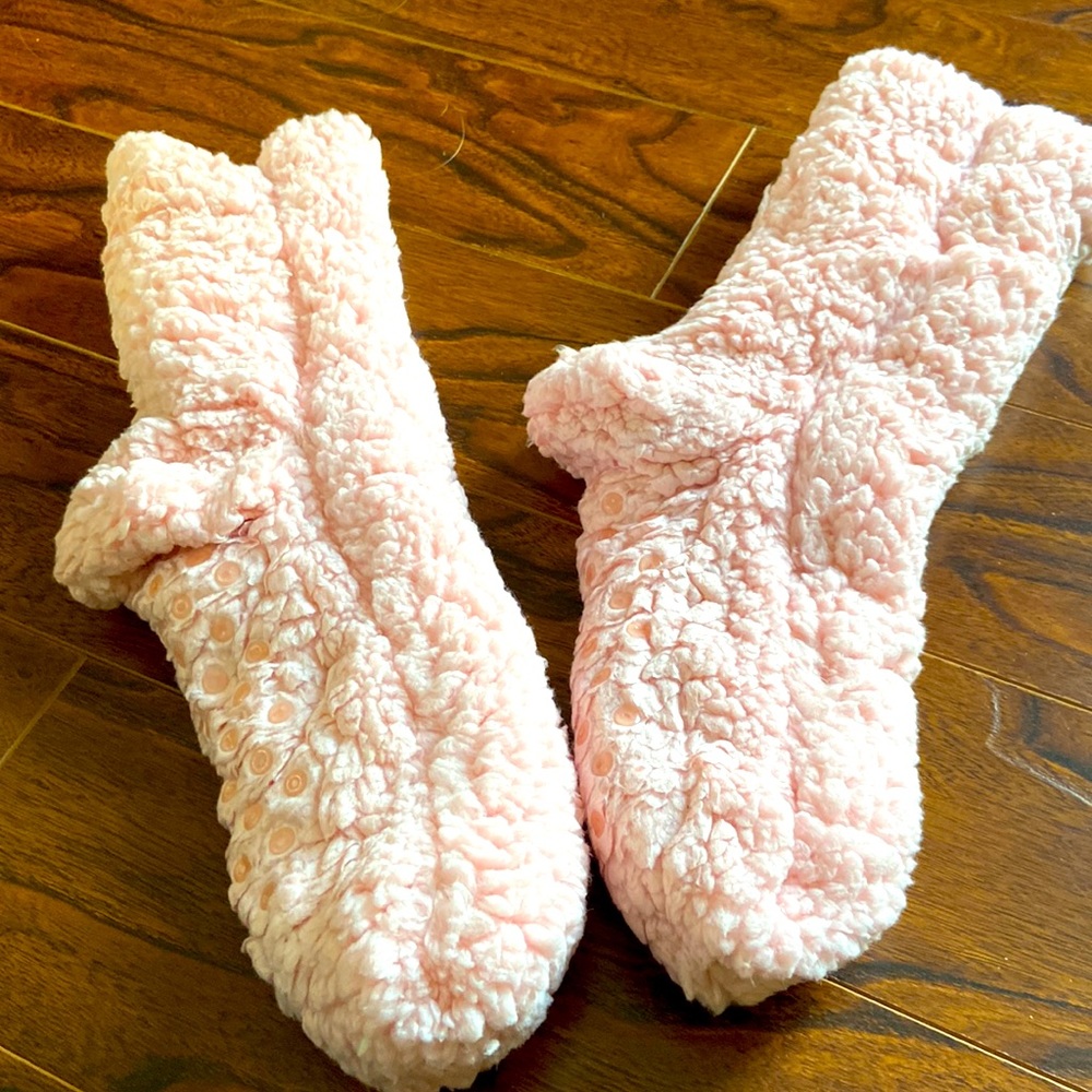 Beautiful oversized grippy socks